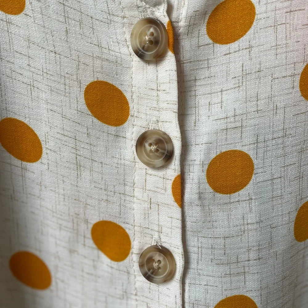Paper Crane NWT Beige and mustard polka dot Cami-style top. Size M - Picture 4 of 8